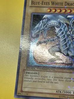 Yugioh Blue Eyes White Dragon DT01-EN001 Duel Terminal Holo Super LP - Image 4