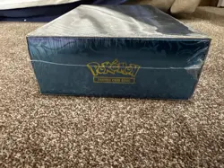 Pokemon Charizard Ultra Premium Collection Box UPC TCG Damaged Box - Image 4