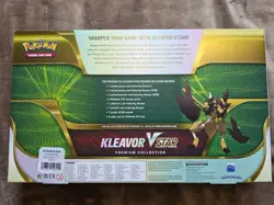 Pokemon TCG Kleavor VSTAR Premium Collection Box (2022) - Image 2