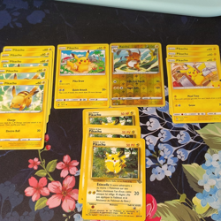 Nintendo Pokemon TCG Base Set Pikachu/Raichu 58/102 13 Card Lot French Reverse - Image 1