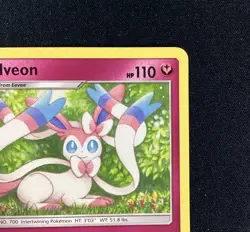 2019 Pokemon Sun & Moon Cosmic Eclipse Sylveon 155/236 LP - Image 3