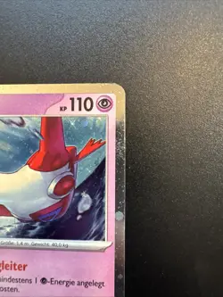 Latias 139 Pokemon Karmesin & Purpur Black Star Promos SVP 2024 Swirl NM Deutsch - Image 5