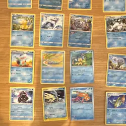Pokemon TCG Water Lot 35 Cards BREAKpoint EN Reverse Holo Alolan Vulpix - Image 3