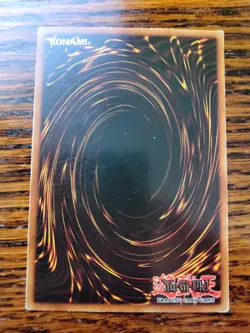 YuGiOh Blue Eyes White Dragon SDK-001 Faded Misprint Ultra Rare MP - Image 5