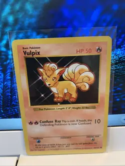 Vulpix Basic Pokemon Card 69/102 SHADOWLESS Pokemon Card - Image 1