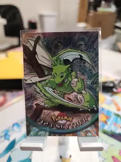 2000 Topps Chrome Pokemon #123 Scyther Chrome - Image 1