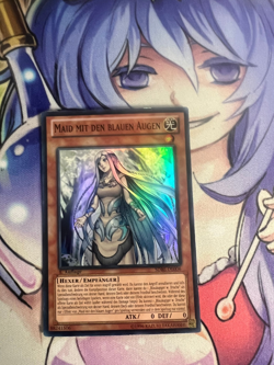 MAIDEN WITH EYES OF BLUE SUPER RARE GERMAN SDBE-EN006 DE006 NEAR MINT YUGIOH - Image 1