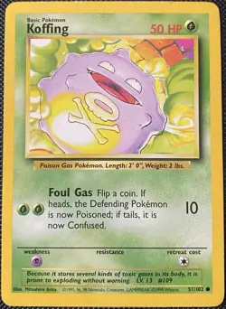 Koffing 051/102 Base Set Regular - Pokemon Card - Image 1