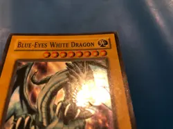 YUGIOH Super Rare Blue-Eyes White Dragon SKE-001 PLAYED - Image 5