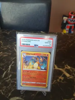 2025 POKEMON M24 EN CHARIZARD #001 PSA 10 - Image 1