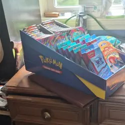 Pokemon retail display Box..Cards are not included.. - Image 2