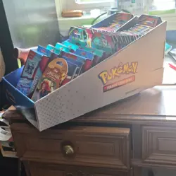 Pokemon retail display Box..Cards are not included.. - Image 4