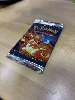 HEAVY Pokemon 1999 Base Set Unlimited Booster Pack Charizard Art German Sealed - Image 4