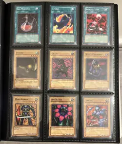 Legend of Blue-Eyes White Dragon LOB- E Complete 53 card Set NM Condition - Image 4