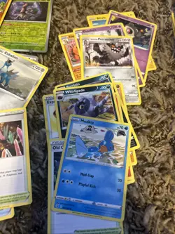 Pokemon TCG Trading Cards Collection mixed card 10lbs lot over 1000 cards 636996769661 - Image 2