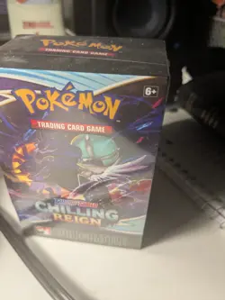Pokemon TCG Chilling Reign Build & Battle Box English Sealed - Image 5