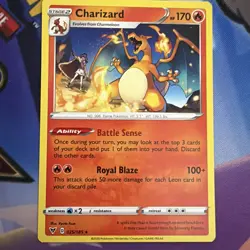 Pokemon Charizard #025/185 English Vivid Voltage Non-holo - Image 1