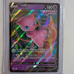 The Pokemon Company Mew VMAX 114/264 Fusion Strike Ultra Rare Holo 310HP ENG - Image 1