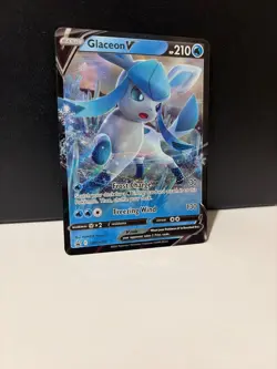 Glaceon V SWSH196 SWSH: Sword & Shield Promo Cards Holo - Image 2