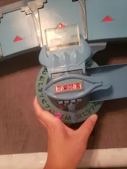 1996 Yu-Gi-Oh YuGiOh Chaos Duel Disk Card Launcher Cosplay Kazuki Takahashi Toy - Image 5