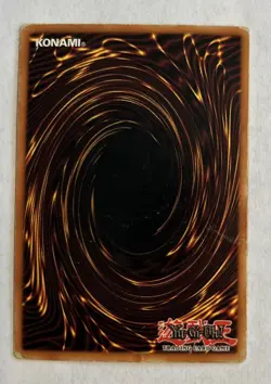 Yu-Gi-Oh! Blue-Eyes White Dragon SDK-001 Ultra Rare Unlimited English Holo - Image 5
