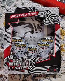 Pokemon Scarlet & Violet White Flare Binder Collection Box Reshiram 50 Cards - Image 1