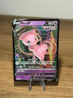 Pokemon TCG Mew V Fusion Strike 113/264 Holo Ultra Rare - Image 1