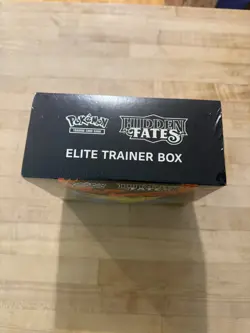 Pokemon TCG Hidden Fates Elite Trainer Box SEALED NEW ETB 820650804731 - Image 3
