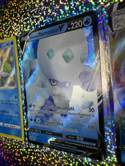Pokemon TCG Galarian Darmanitan: Full Art 037/185 VMAX; Ultra Rare 036/185 V - Image 4