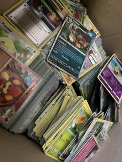 Pokemon TCG Unsorted Bulk Cards 1000+ Includes Common, and Rare Foil Cards - Image 3