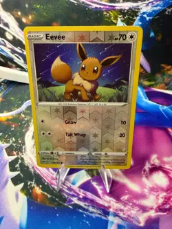EEVEE 130/185 VIVID VOLTAGE Reverse Holo Common Pokemon - Image 1
