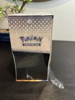 Pokemon TCG Scarlet & Violet Prismatic Evolutions Elite Trainer Box ETB j Tear - Image 5
