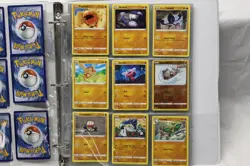Vintage Pokemon binder collection pokemon card lot pikachu binder Q21 - Image 3