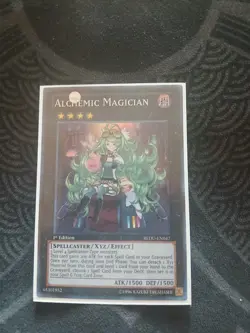 Yu-Gi-Oh! Alchemic Magician REDU-EN047. Super Rare 1st Edition. Near Mint - Image 1
