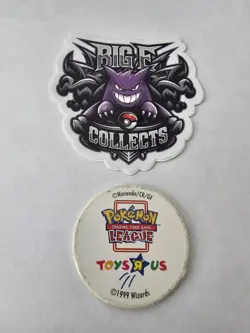 1999 Toys R Us Pokemon League Pikachu Promo Vintage Coin Tcg - Image 2