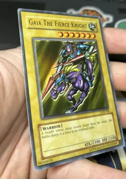 Yugioh! Gaia The Fierce Knight Misprint Foilshift LOB-006 - Image 1