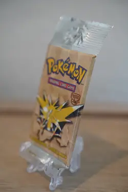 Pokemon WOTC Fossil Unlimited Booster Pack Vintage Sealed TCG Zapdos - Image 3