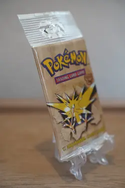 Pokemon WOTC Fossil Unlimited Booster Pack Vintage Sealed TCG Zapdos - Image 4