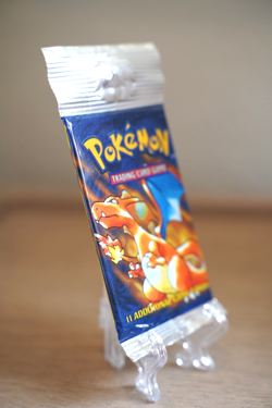 Pokemon TCG Base Set Unlimited Booster Pack Charizard Art WOTC Sealed Vintage - Image 4