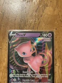 Mew V 113/264 Fusion Strike Ultra Rare Holo Pokemon Card NM - Image 2