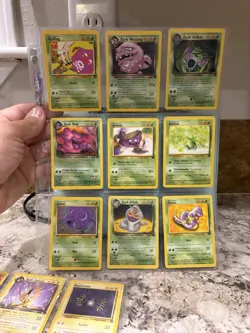 27 CARD LOT DARK POKEMON TEAM ROCKET “A GRADE” NEVER PLAYED STORED FOR 26 YEARS! - Image 3