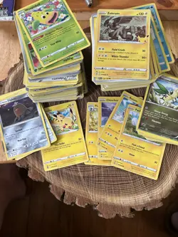 Pokemon - Card Bulk Lot might Have Come From A GameU - Image 1