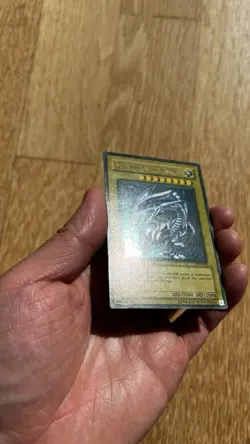 Yu-Gi-Oh! Blue-Eyes White Dragon, Faded, SDK-001, Ultra Rare - Image 5