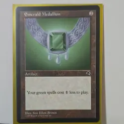 Wizards of the Coast Emerald Medallion Tempest Rare Artifact Green 1997 283 - Image 1