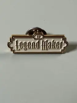 RARE 2006 Pokemon TCG: EX Legend Maker PRE RELEASE Lapel Pin BADGE - Image 1
