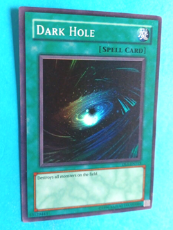 YUGIOH DARK HOLE DB1-EN113 UNLIMITED SUPER RARE HOLO LIGHT PLAY - Image 2