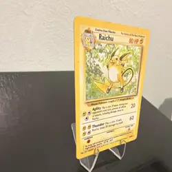 Wizards of the Coast Pokemon TCG Raichu 14/102 Base Set Holo Rare EN 1999 - Image 2