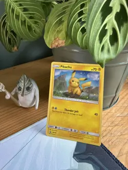 Pokemon TCG Pikachu SM183 Black Star Promo MP - Image 1
