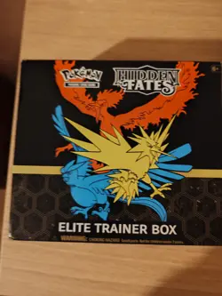 Pokemon Hidden Fates Elite Trainer Box *NO PACKS* Great Condition Fast Shipping - Image 2