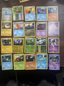 Lot Of (20) Pokemon Cards - Image 1